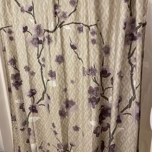 Madison Park Holly Floral Shower NEW